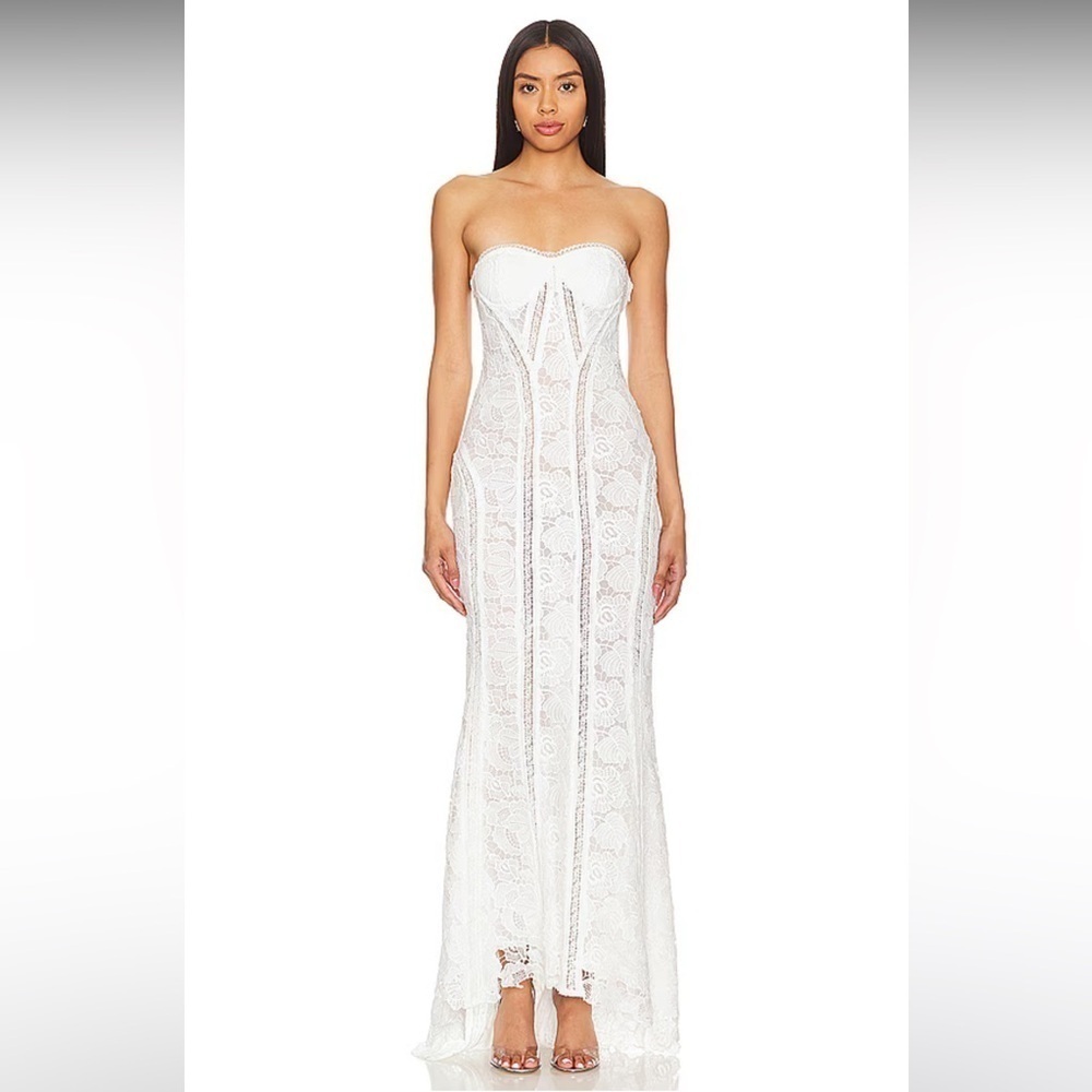 Rococo Sand | X Revolve Paris Lace Gown In White Strapless Size Small NEW